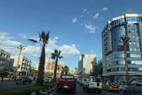 Addis Ababa: Guided Hop-On Hop-Off Tour with Guide