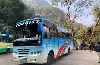 Transfer von Kathmandu nach Besisahar per Bus oder privatem Jeep
