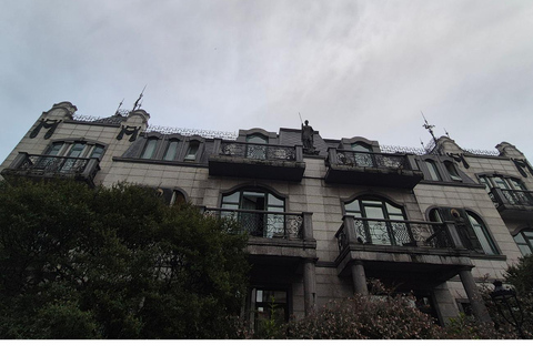 Batumi: Architectural Tour & tasting Adjarian Khachapuri