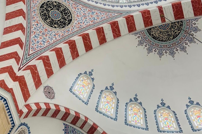 Accra Walking Tour: Nima, Culture, Gems & National Mosque