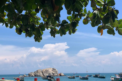 Da Nang: Cham Islands Fun Dive with Lunch and Transfers Fun Divers with Certified - two dive