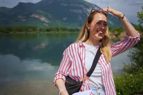 Desde Annecy: visita a Chanaz, degustaciones y crucero por el lago.