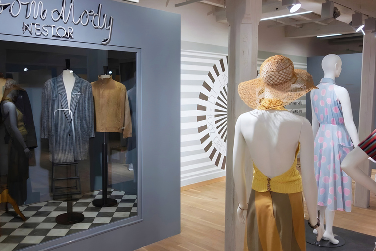 Łódź: Textile Museum Private Guided Tour