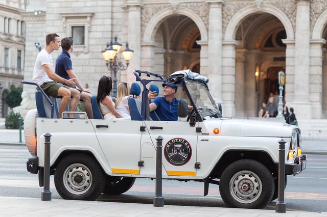 Visite de Budapest avec une Jeep russe classique et un G-Wagon