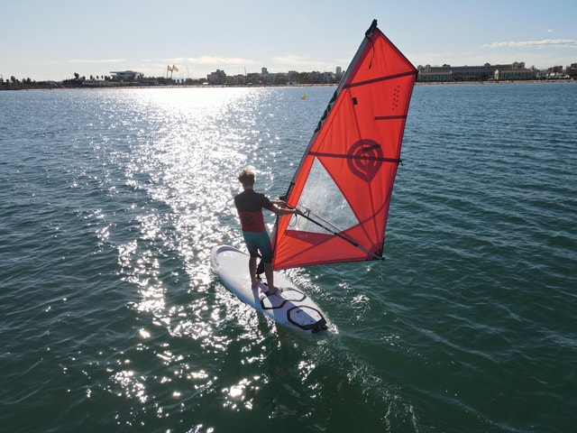 Valencia: 2-Hour Windsurfing Class