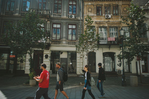 Bucarest nascosta: Scopri i segreti del centro storicoTour per piccoli gruppi