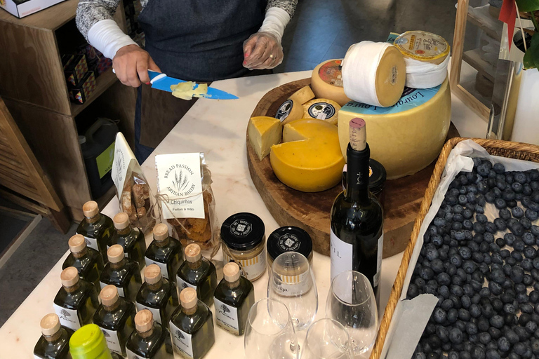 Porto: Cheese and Port Wine Tasting in a Unique Place