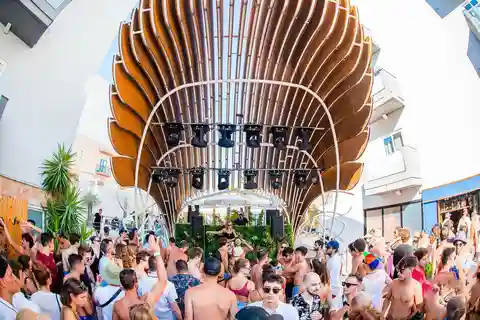 BORA BORA Pool Party Malta
