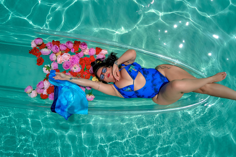 Aruba Clear Kayak Glam Session Photoshoot