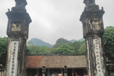 Ninh Binh Pequeño Grupo De 9 Desde Hanói Vía Aldea Del Incienso