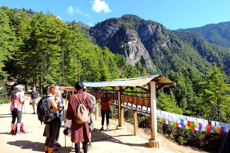 7 Day Budget-Friendly Bhutan Tour with All-Inclusive Service