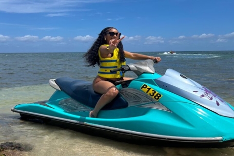 Parasailing en moto acuática y excursión a Margaritaville en Montego Bay