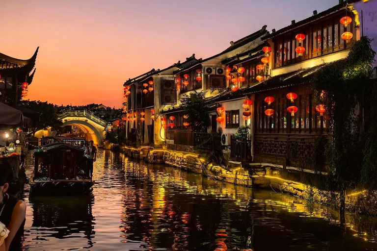 From Shanghai: Zhujiajiao Water Town Day Trip with Boat Ride