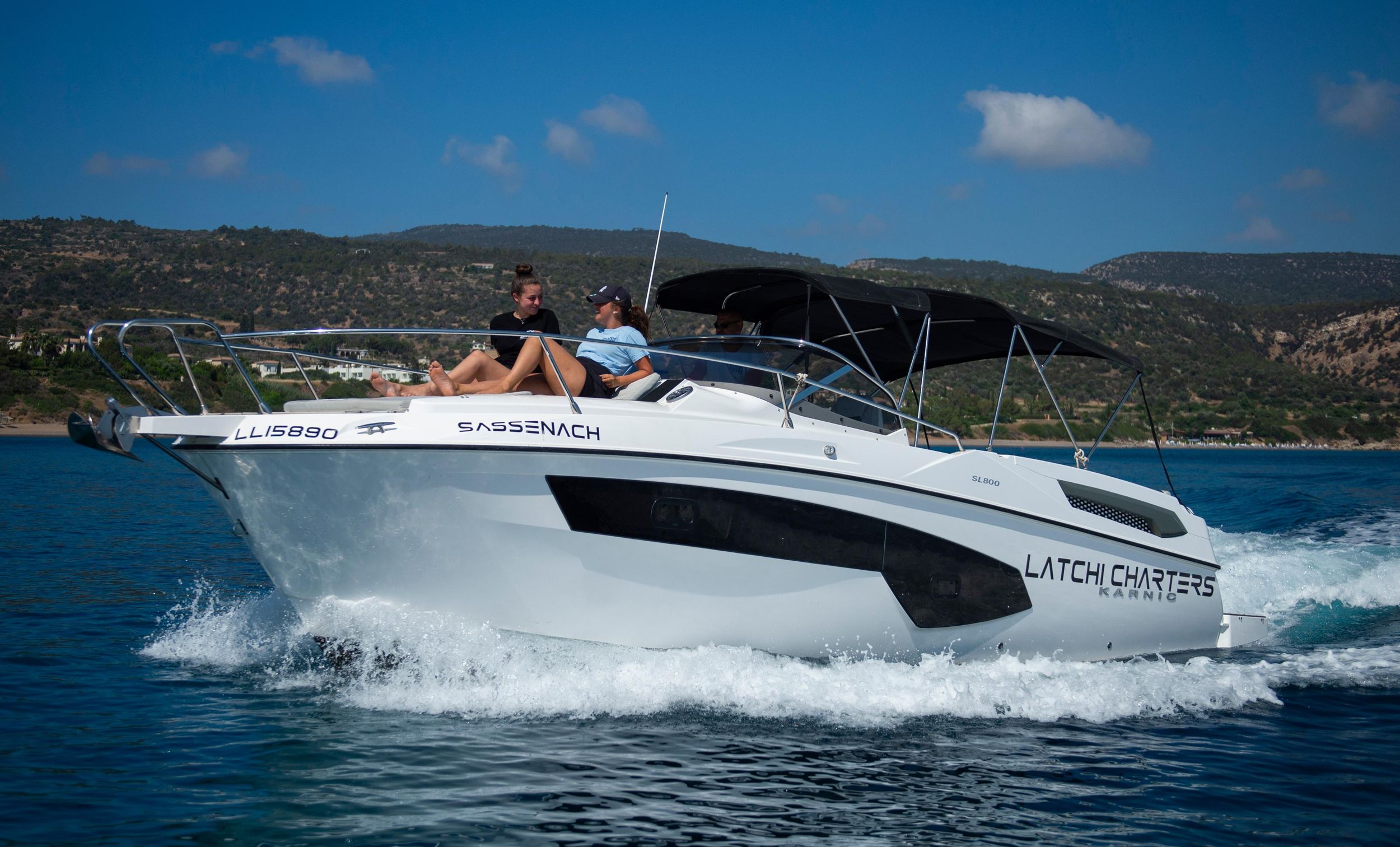 Von Latchi aus: Blaue Lagune Tour mit dem Karnic SL800 Boot