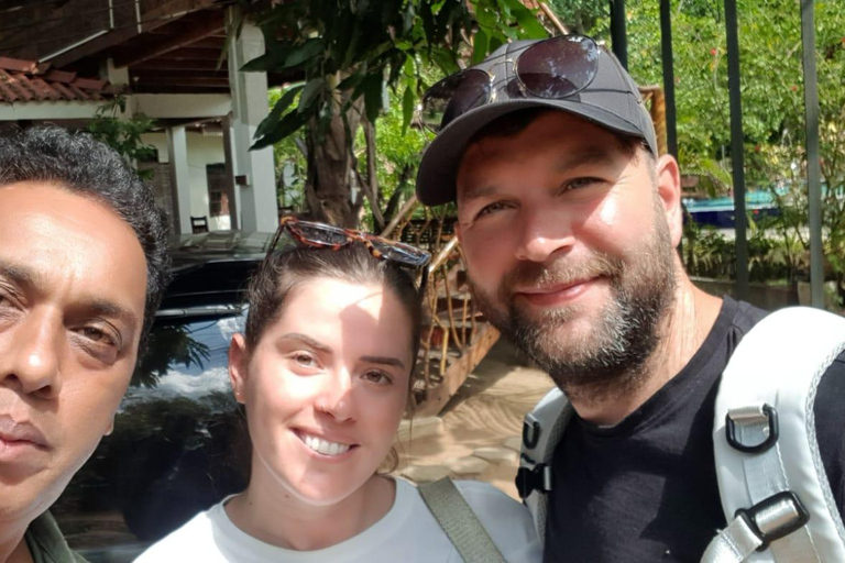 Dall&#039;aeroporto a Sigiriya: trasferimento privato con autista-guidaDall&#039;aeroporto a Sigiriya: transfer privato con autista-guida