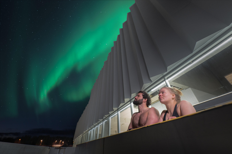 Tromsø: Spa-Eingang mit Bad, Sauna und beheiztem Außenpool