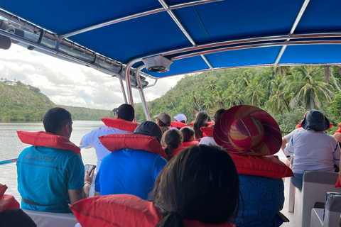 Excursão à Ilha Saona e ao Rio Chavon com almoço e bebidasOpção de excursão regular em grupo compartilhado