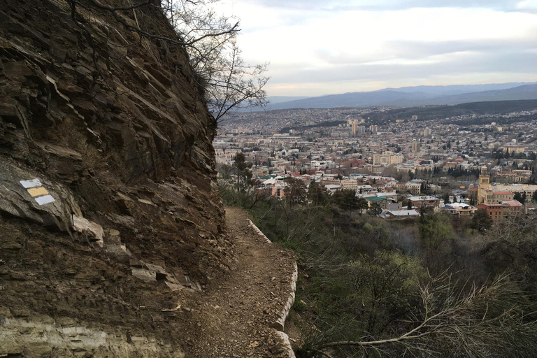 Tbilissi : Une belle piste au-dessus de la ville