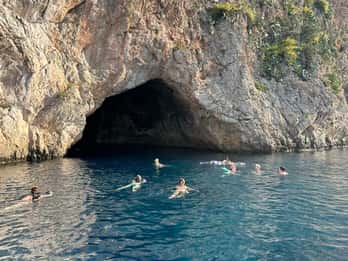 Nice: Secret Riviera Boat Tour to Mala cave with Snorkeling