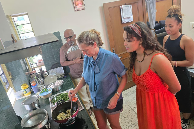 Varanasi: Indian Cooking Class with Hotel Pickup