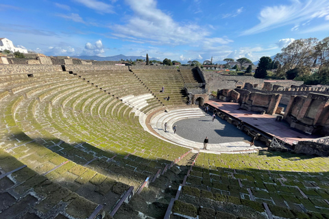 From Positano: Pompeii Guided Tour with Skip the Line