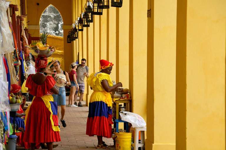 5-Day Cartagena Experience with Sunset Cruise & Street Food