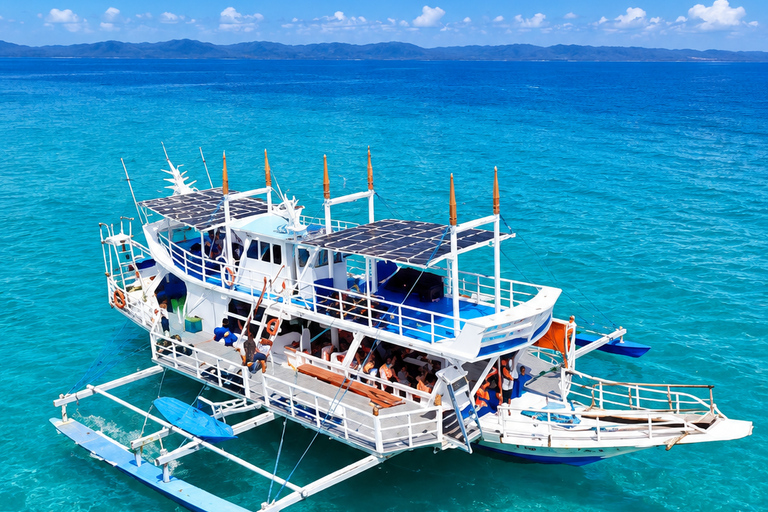 3-Day 2-Nights Group Boat Expedition from Coron to El Nido