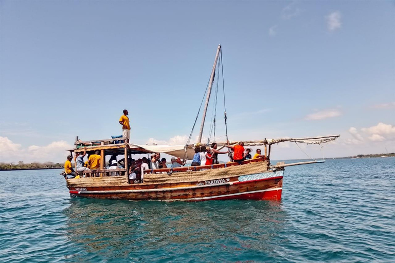 Mombaça: cruzeiro de dhow na Ilha Wasini com almoço e snorkelingMombaça: cruzeiro de barco tradicional na Ilha de Wasini com almoço e mergulho com snorkel