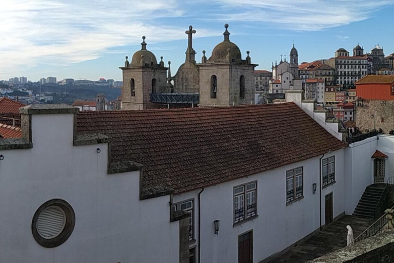 Porto: Geführte Tuk-Tuk Tour auf dem WasserEine romantische Tuk-Tuk-Route am Wasser