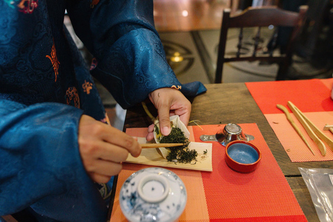 Hue：杯中莲茶艺工坊英语课