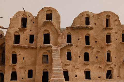 From Djerba/Zarzis: 2-Day Southern Tunisia Tour with Camp