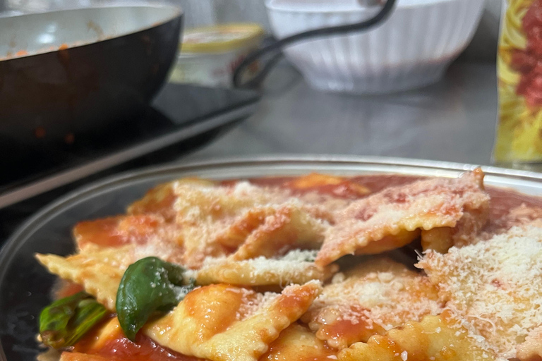 Naples: Hands-On Italian Cooking Class of Pasta