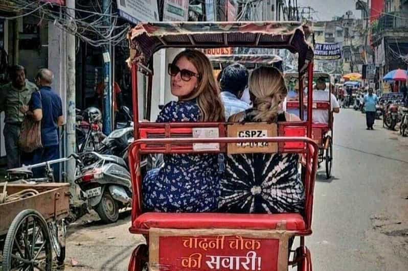 Delhi: Old Delhi Walking Tour with Rickshaw Ride