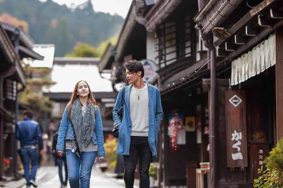 Einwegbus: Von Kawaguchiko nach Takayama. Foto: GetYourGuide