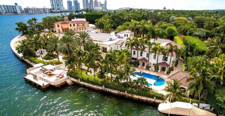 Miami: Celebrity Homes Boat Tour with Guide