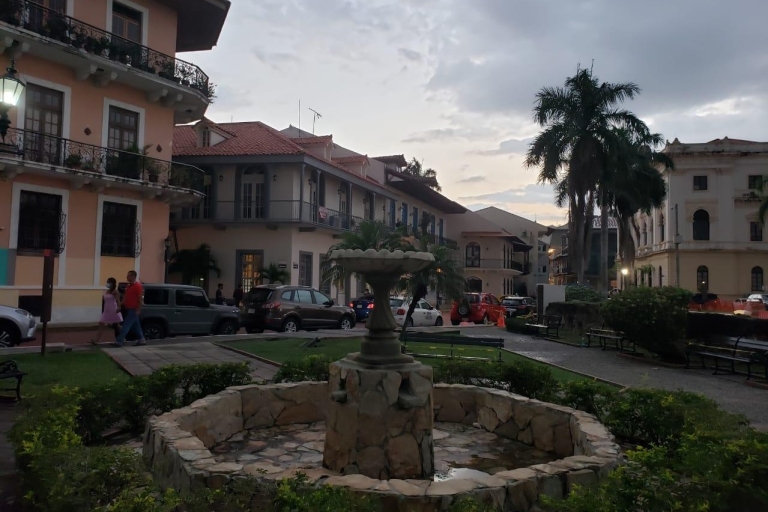 Schleusen von Panama-Stadt und Miraflores