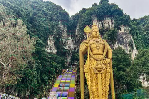 From Kuala Lumpur: Batu Caves and Firefly Watching Tour