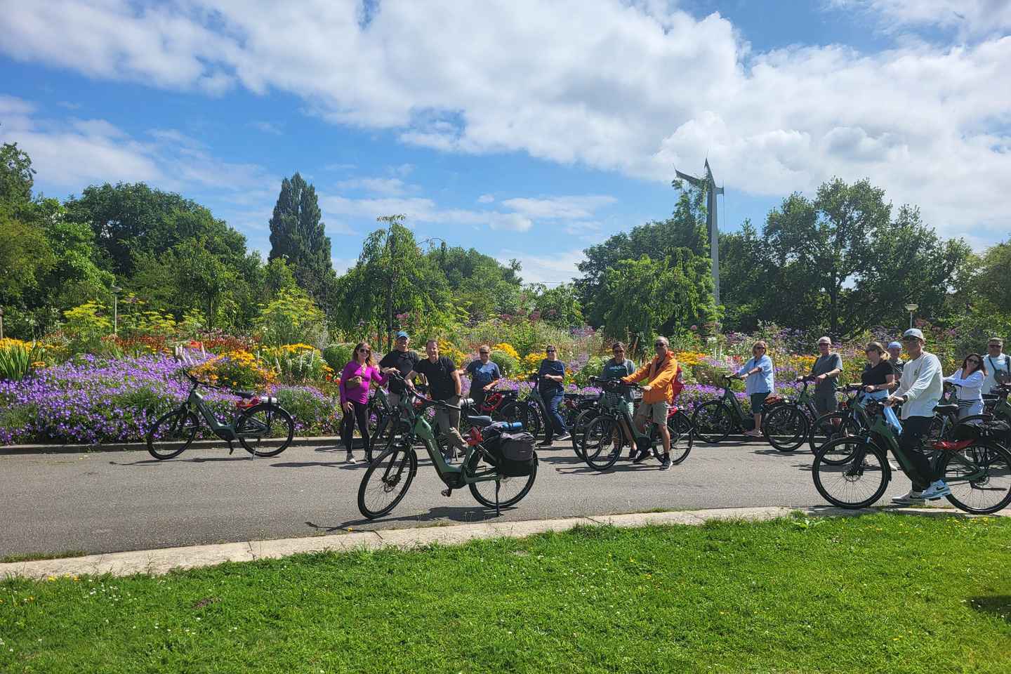 Amsterdam: Mike's E-bike City Highlights Tour