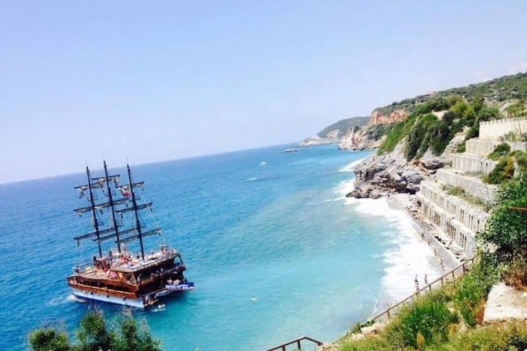 Explorez la beauté d'Alanya : Tour en bateau en catamaran