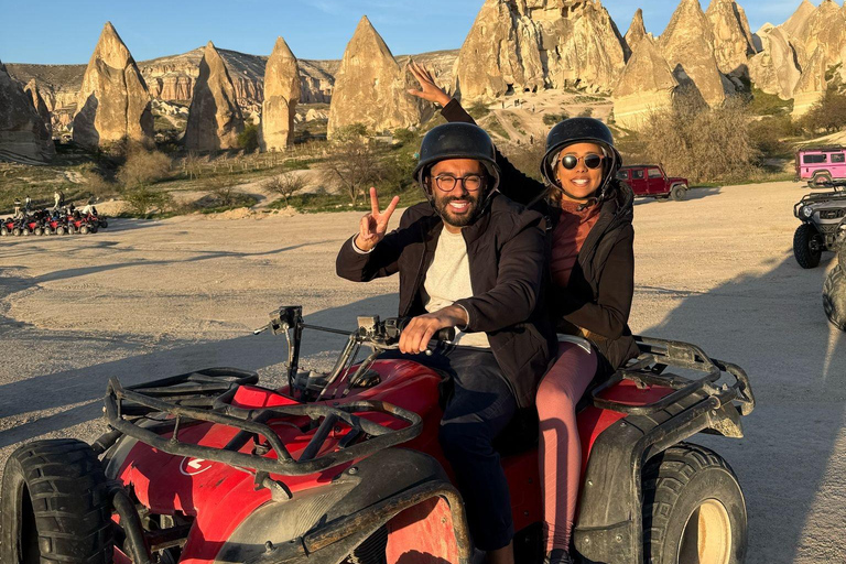 Wycieczka quadami2-godzinna wycieczka quadami o zachodzie słońca