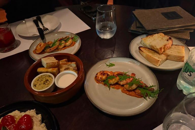 Colonia by Night: Dark Legends Walking Tour & Gourmet Dinner