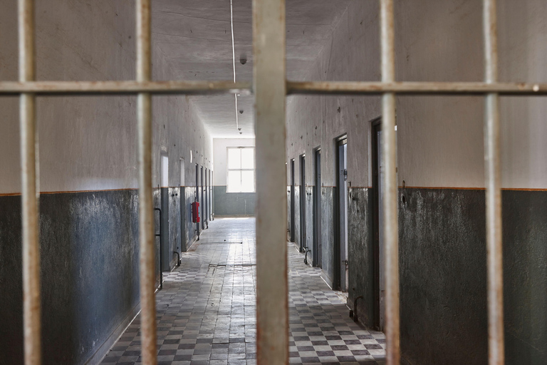 From Bratislava: Mauthausen Memorial Guided Day Trip Private