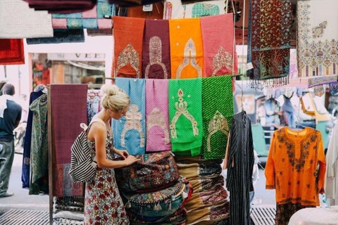 Agra: Half-Day Guided Shopping Tour With Car+Guide & Tuk-Tuk