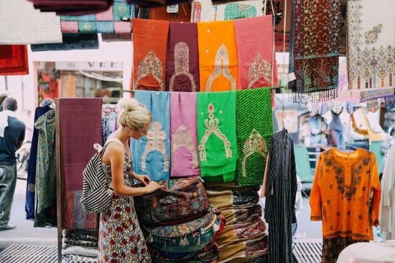 Agra: Half-Day Guided Shopping Tour With Car+Guide & Tuk-Tuk