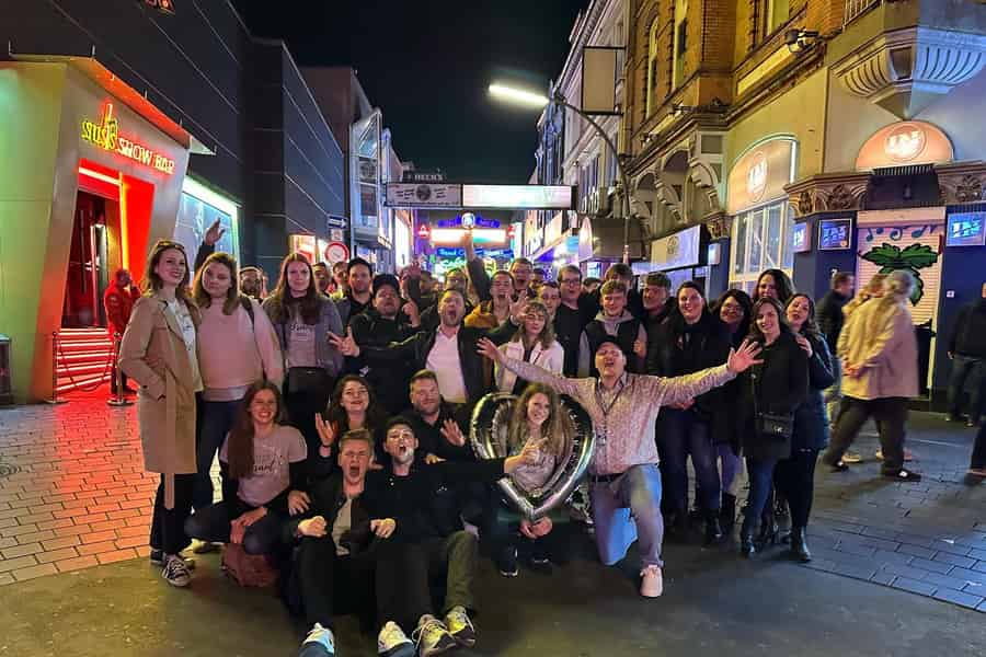 Big Hamburg Pubcrawl - Shots, Spiele & VIP Bundle. Foto: GetYourGuide