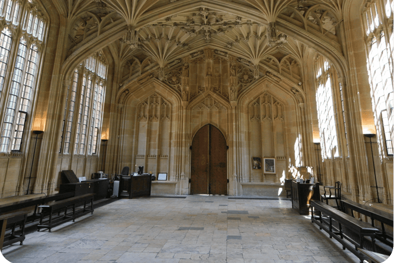 London: Oxford & Lacock Harry Potter Day Trip (Small Group)