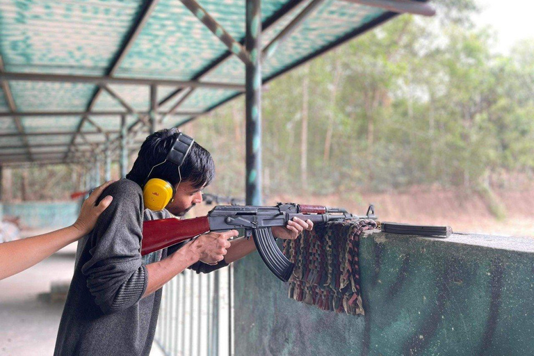 Van Ho Chi Minh Stad: Cu Chi tunnels en AK-47 schieten