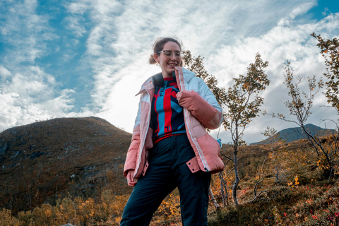 特罗姆瑟：弗洛伊山徒步导览之旅，欣赏壮丽景色Tromsø: Private Guided Hike to Mount Fløya (Snacks &amp; Drinks)