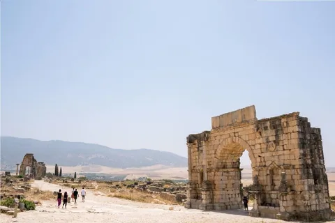 De Fez: Excursão de 1 dia a Volubilis, Moulay Idriss e Meknes