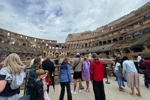 Rom: Colosseum Arena Colosseum Arena, Forum &amp; Palatinerberget Små grupperRom: Colosseum Arena Colosseum Arena, Forum Romanum, Palatinkullen Tur